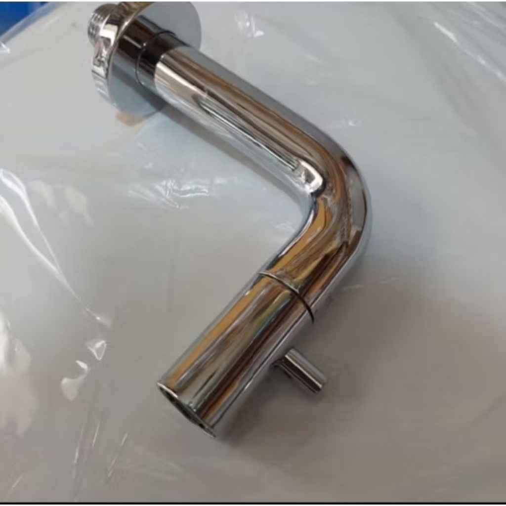 Kran wudhu TOTO TX133L / kran tembok dingin only (bekas)