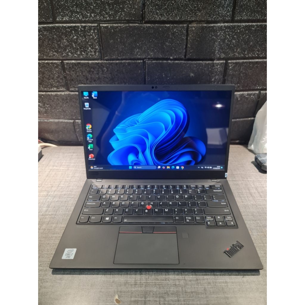 Laptop Lenovo Thinkpad X1 Carbon 8TH Core i7 10610u Ram 16GB Ssd 1TB Layar 14in Ips 2k QHD Slim Mulu