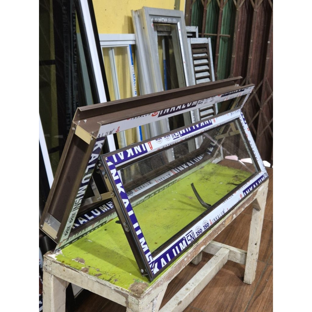 kusen jendela aluminium minimalis