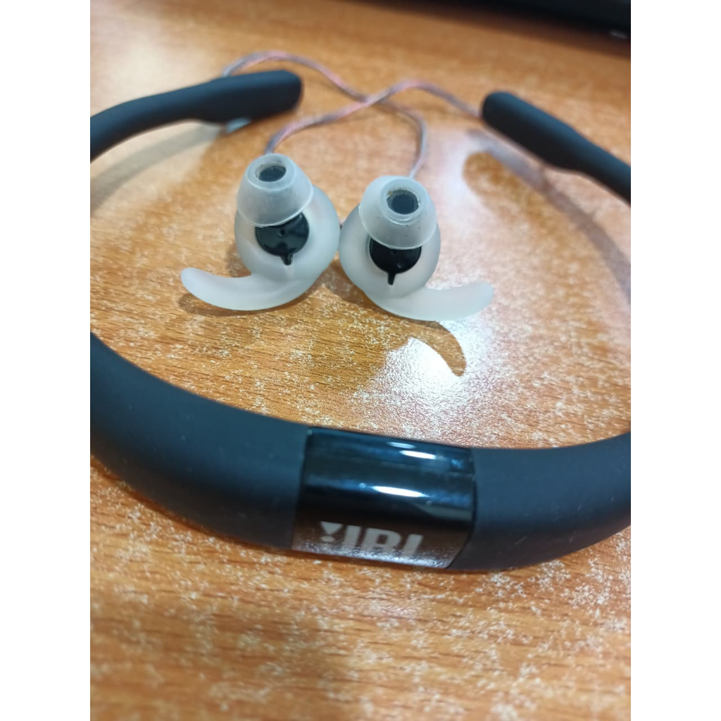 JBL REFLECT FIT HEADPHONES SECOND ORIGINAL