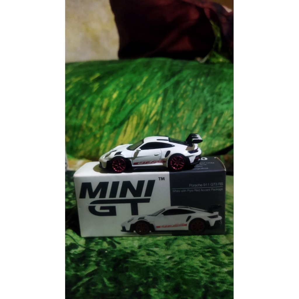MiniGt Porsche 911 GT3 RS