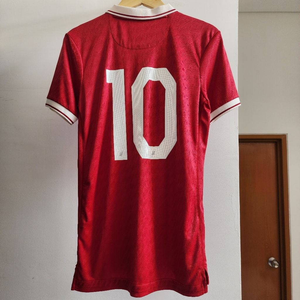 [USED MATCHWORN ORIGINAL] SET BAJU & CELANA Mills Jersey Timnas Indonesia Home Player Issue 2022 Nom