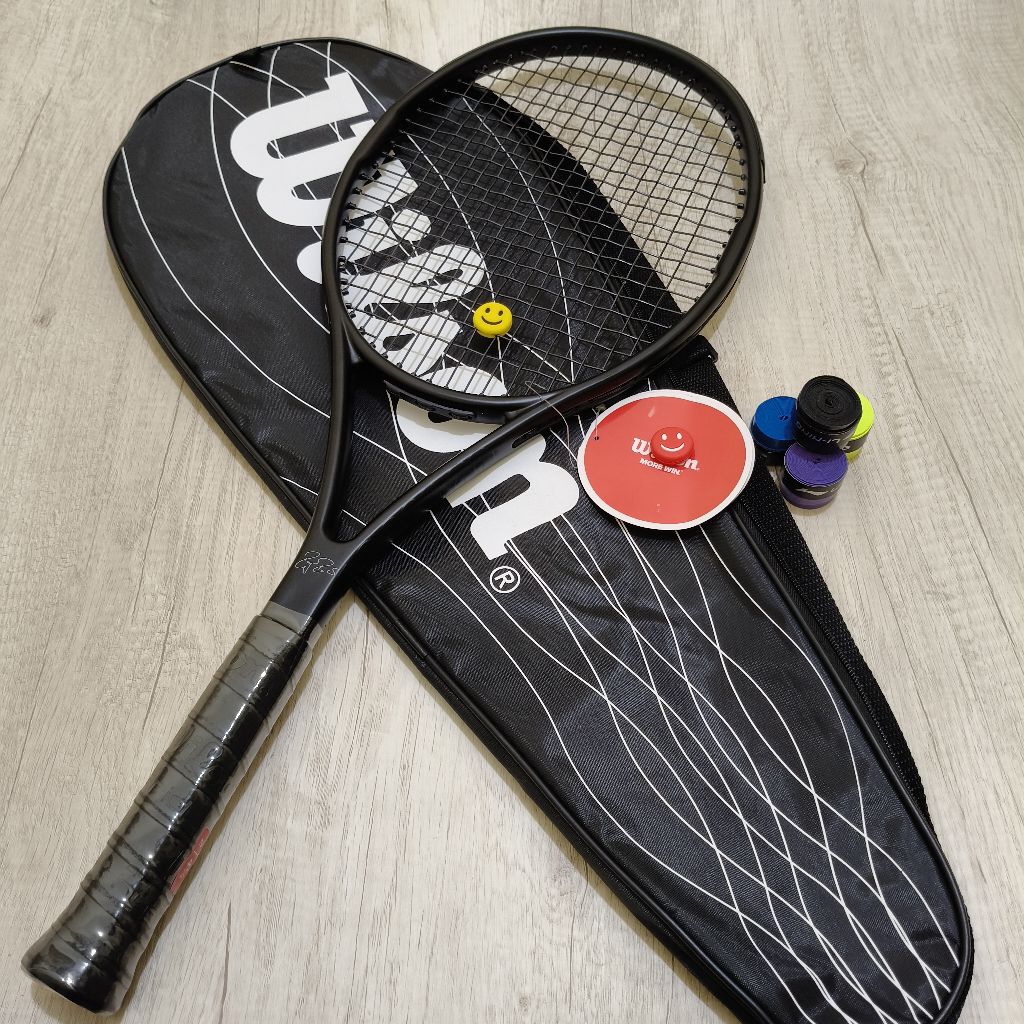 RAKET TENIS WILSON PRO STAFF RF 97 V11 FULL BLACK SIAP PAKAI ADA TAS DAN GRIP  CADANGAN