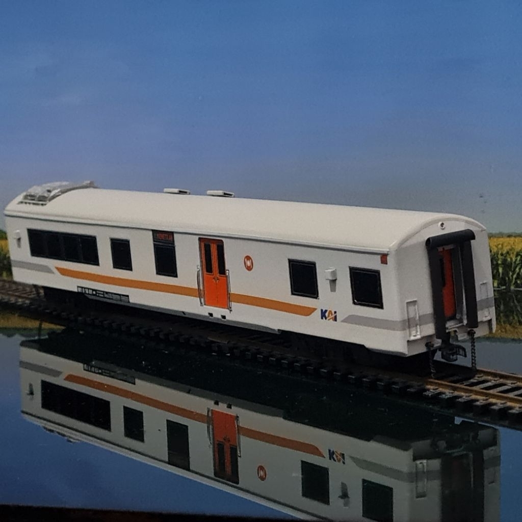 Miniatur Kereta Api / Kereta Model Gerbong Makan KAI M1 New Image Skala HO (Skala Agung Craft)