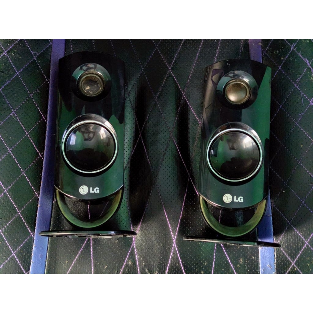 Speaker Tower LG Home Theater SH85PM-S