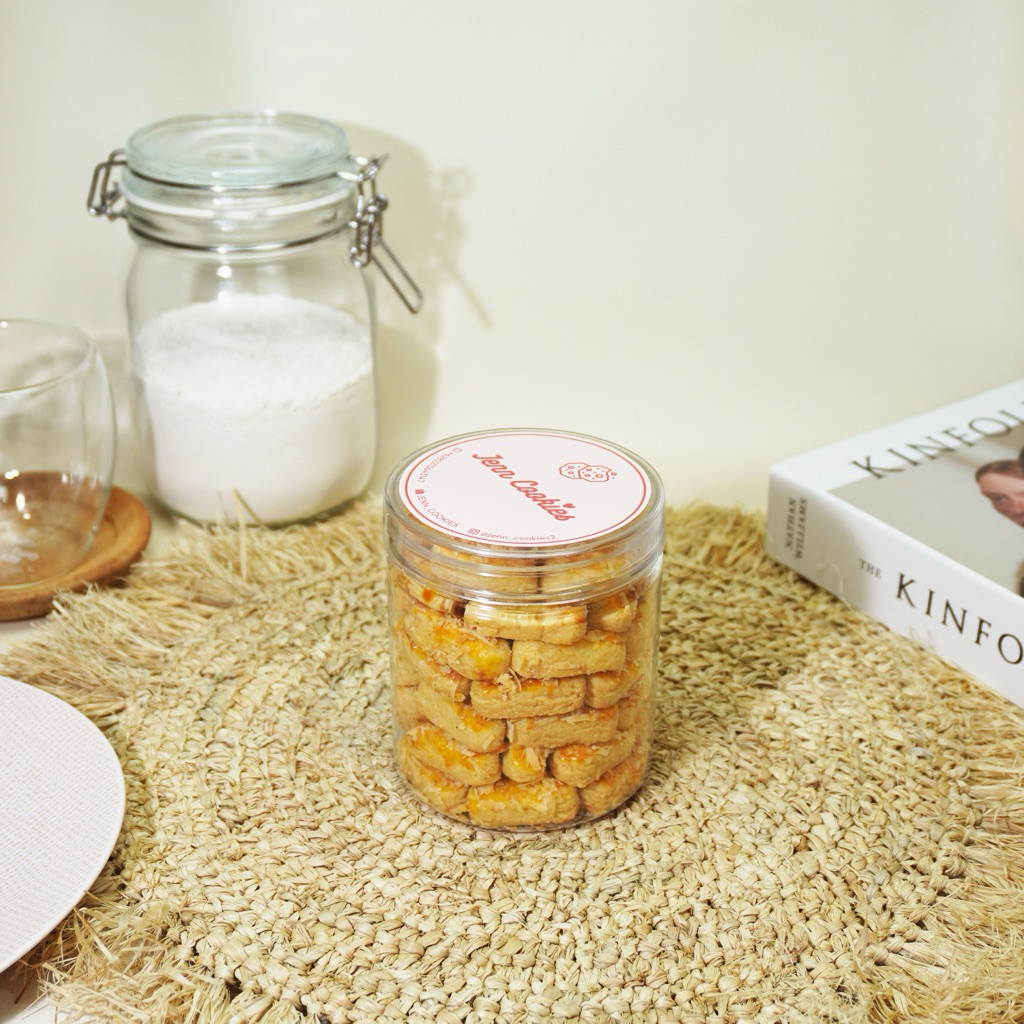 

Jenn Cookies - Kastengel Keju homemade