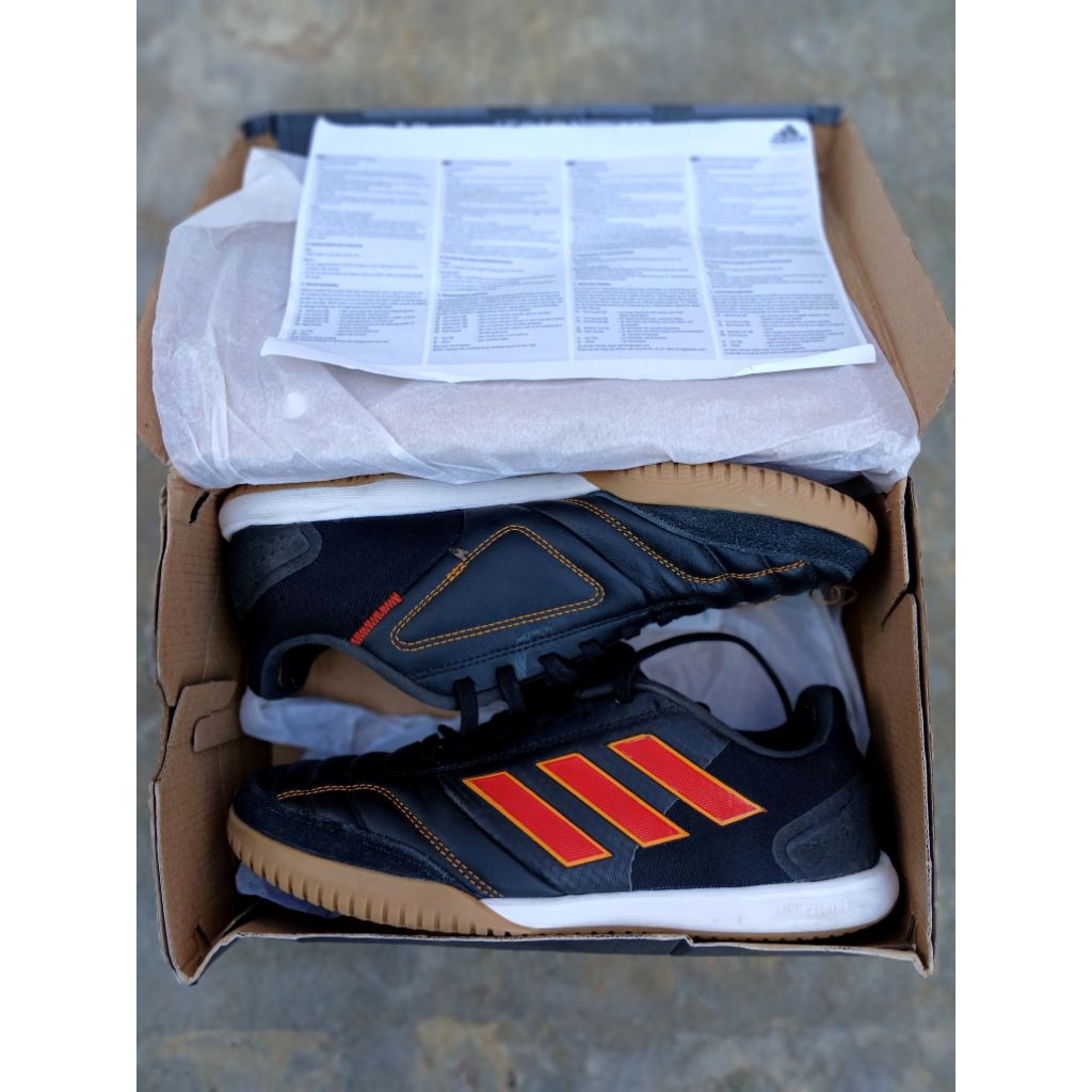 sepatu futsal bekas ADDS TOPSALA COMPTN
