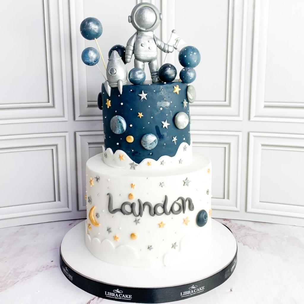 

Kue Ulang Tahun/Birthday Cake/Kue Ultah Tema Astronot/Kue Astronot/Kue Birthday jakarta