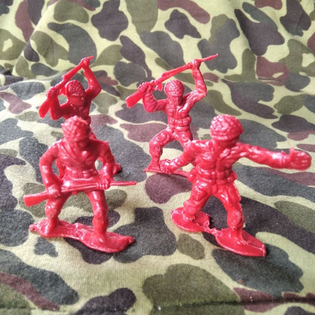 Tentara Jadul Combat Figure Jadul Perang Dunia 2 Mainan Jadul bahan plastik padat tinggi 5,5 cm 4 pc