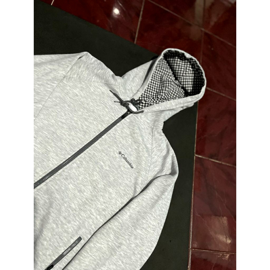 Preloved Hoodie Zipper Columbia Omniwick Second