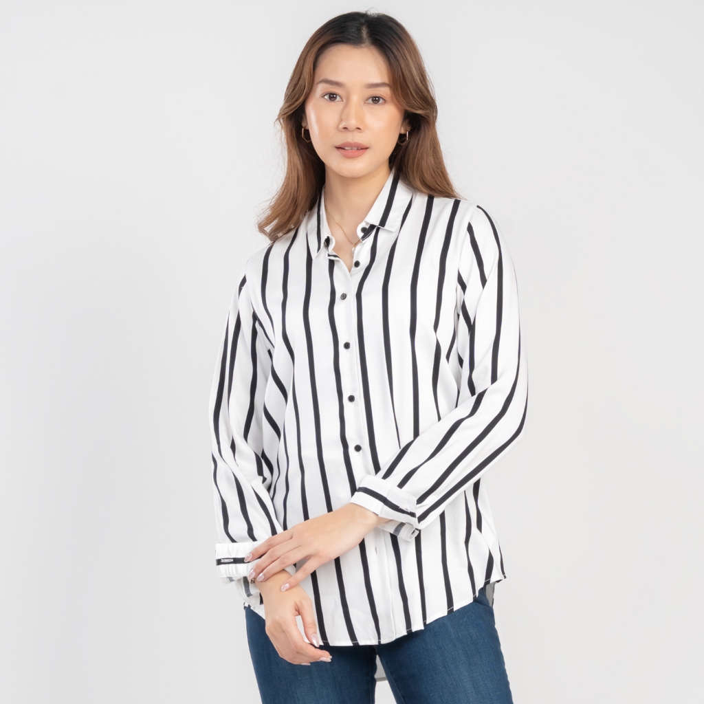 C2 Iveria Ecru Kemeja Casual Wanita