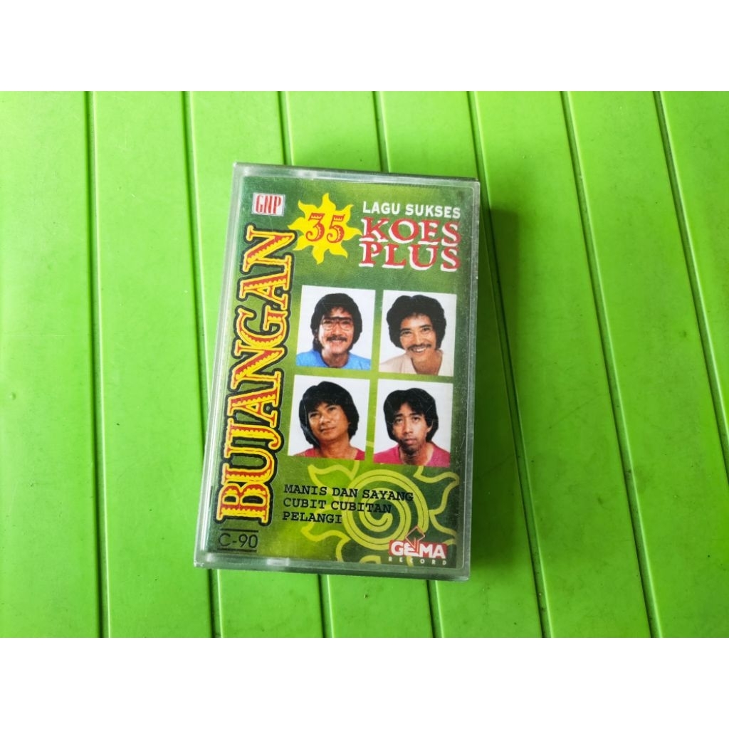 Kaset pita Koes plus