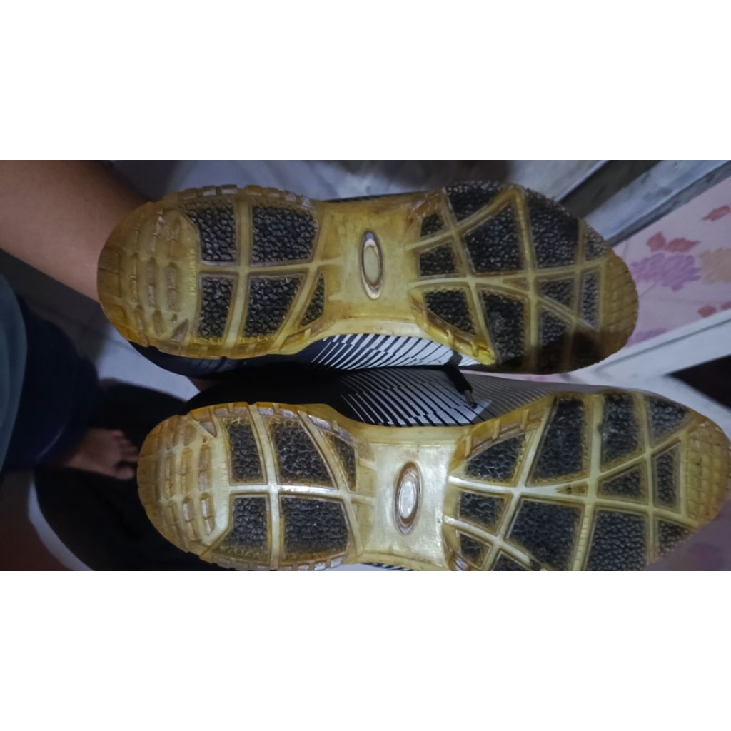 Preloved sepatu golf Oakley original