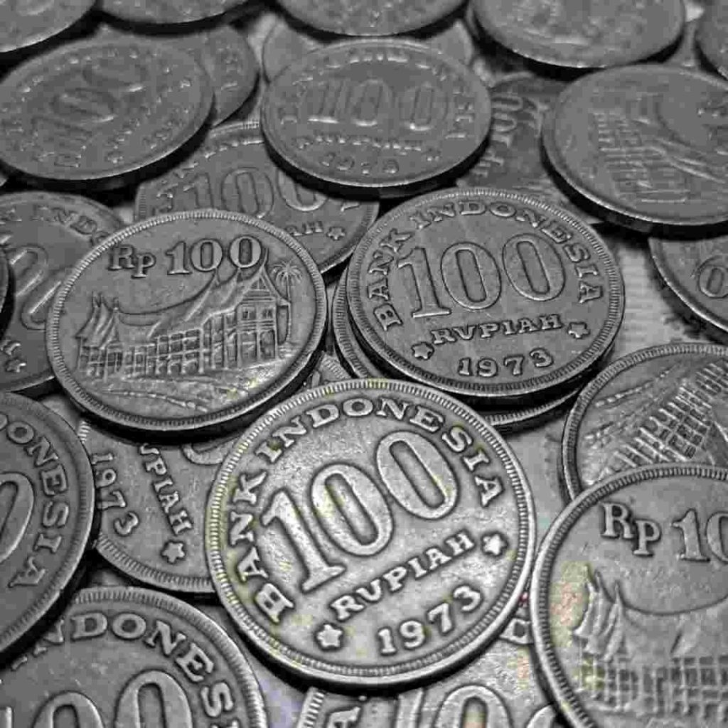 KOIN 100 RUPIAH TEBAL TAHUN 1973 BERSIH