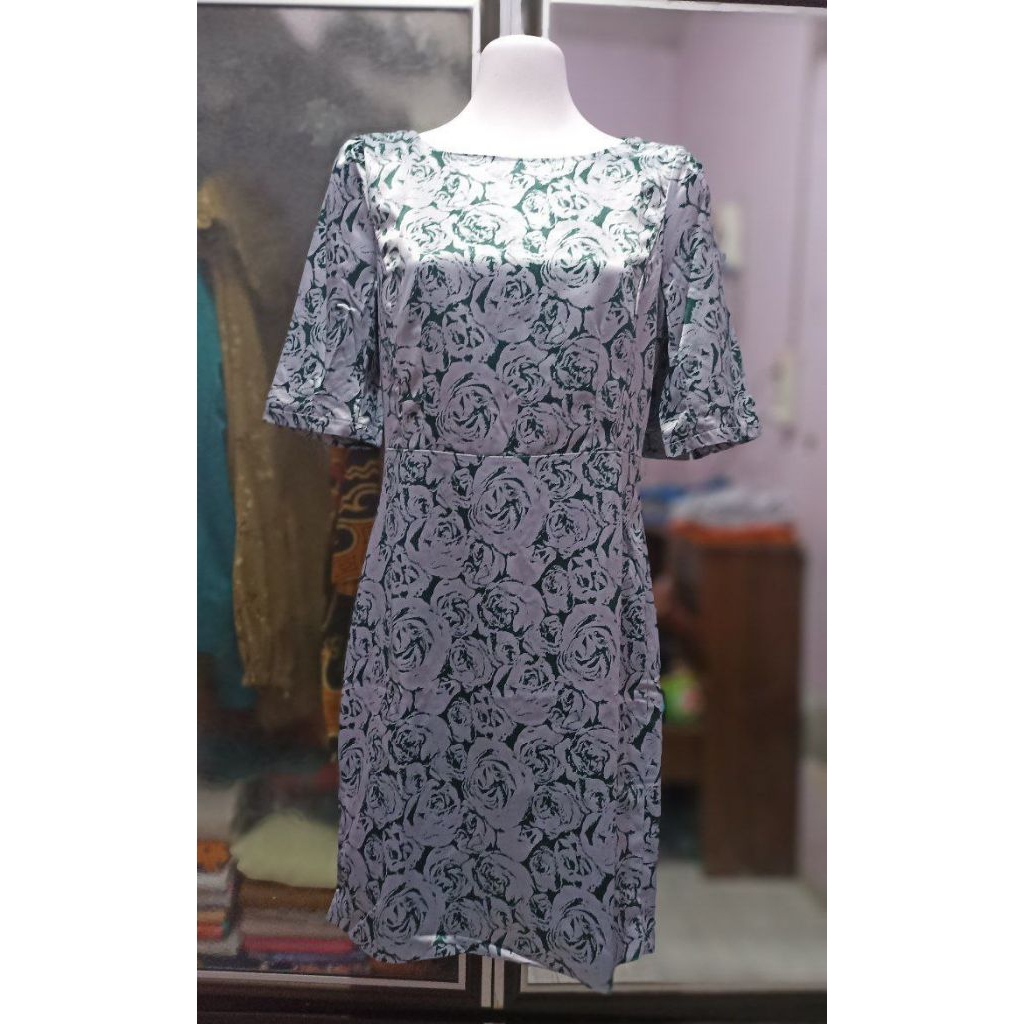 preloved Long dress wanita ( bahan satin )