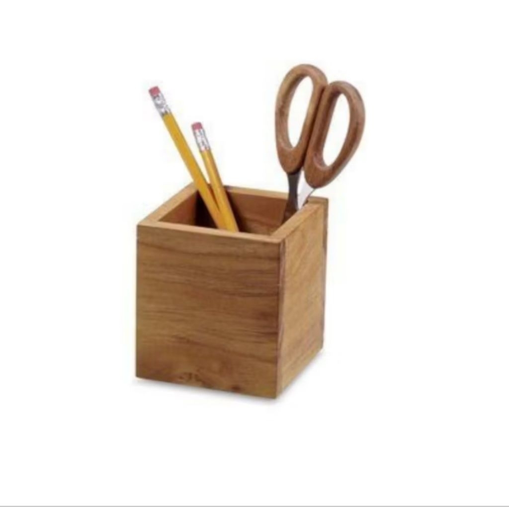 

tempat pensil terbuat dari kayu jati dengan ukuran 15 cm x 10 cm x2 cm praktis dgn berbagai ukuran
