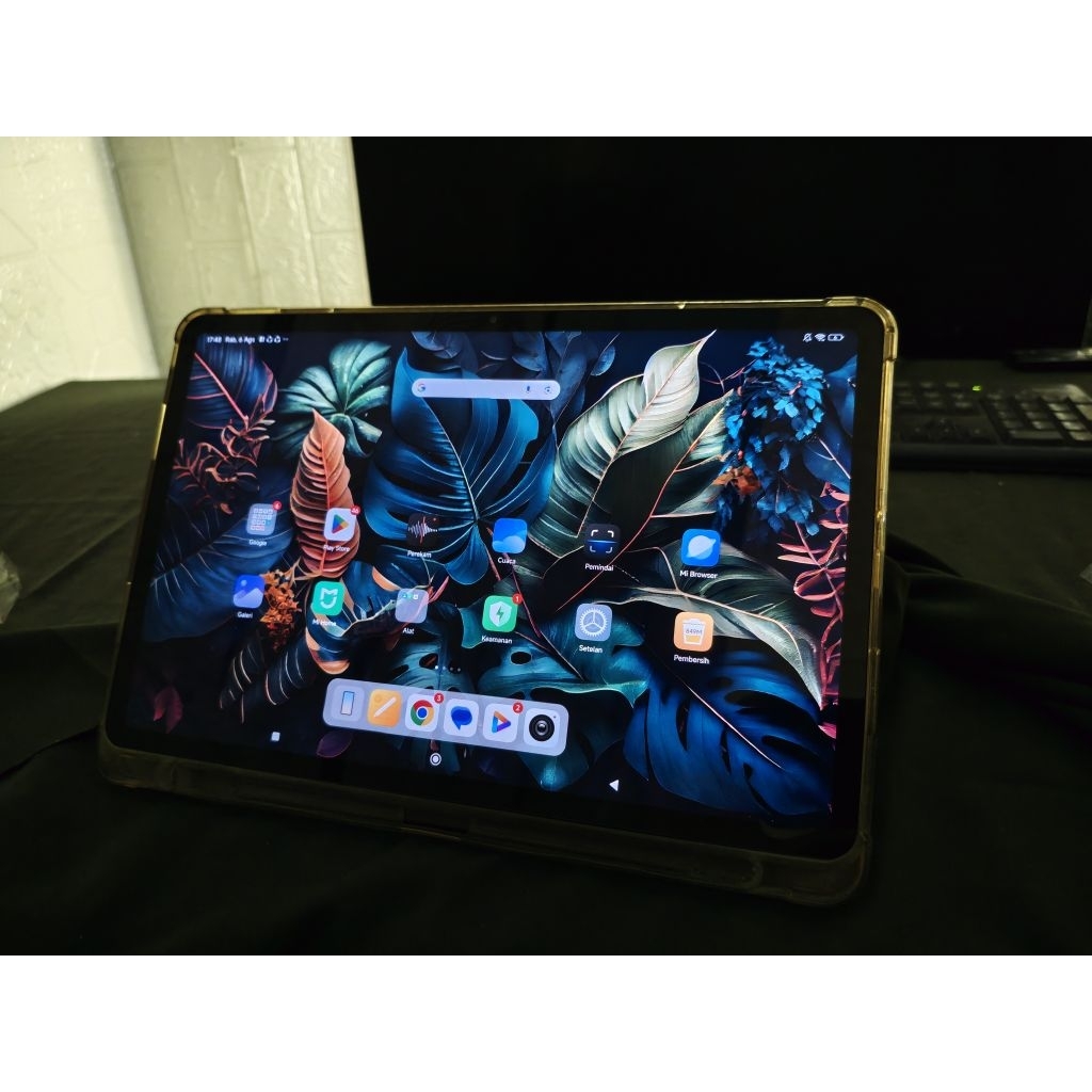 POCO PAD BEKAS LIKE NEW