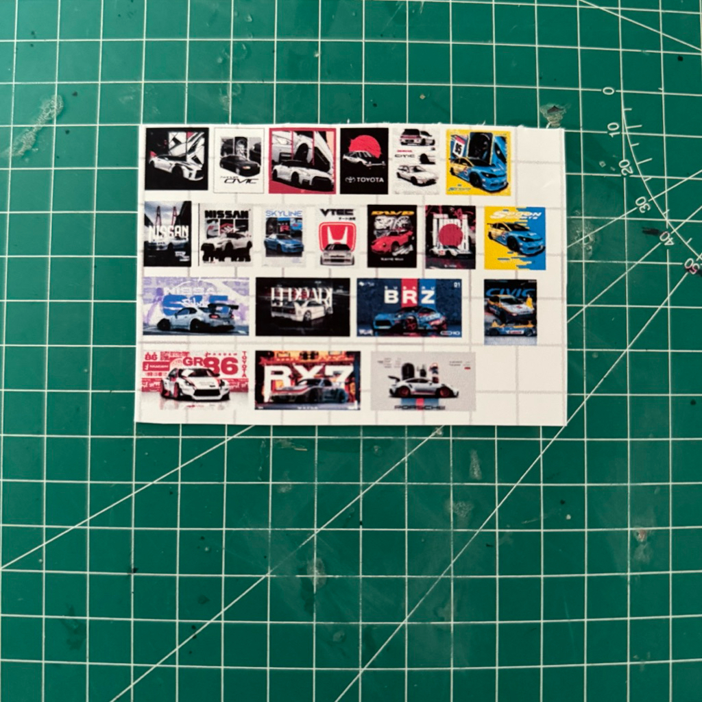 

stiker poster random 1:64