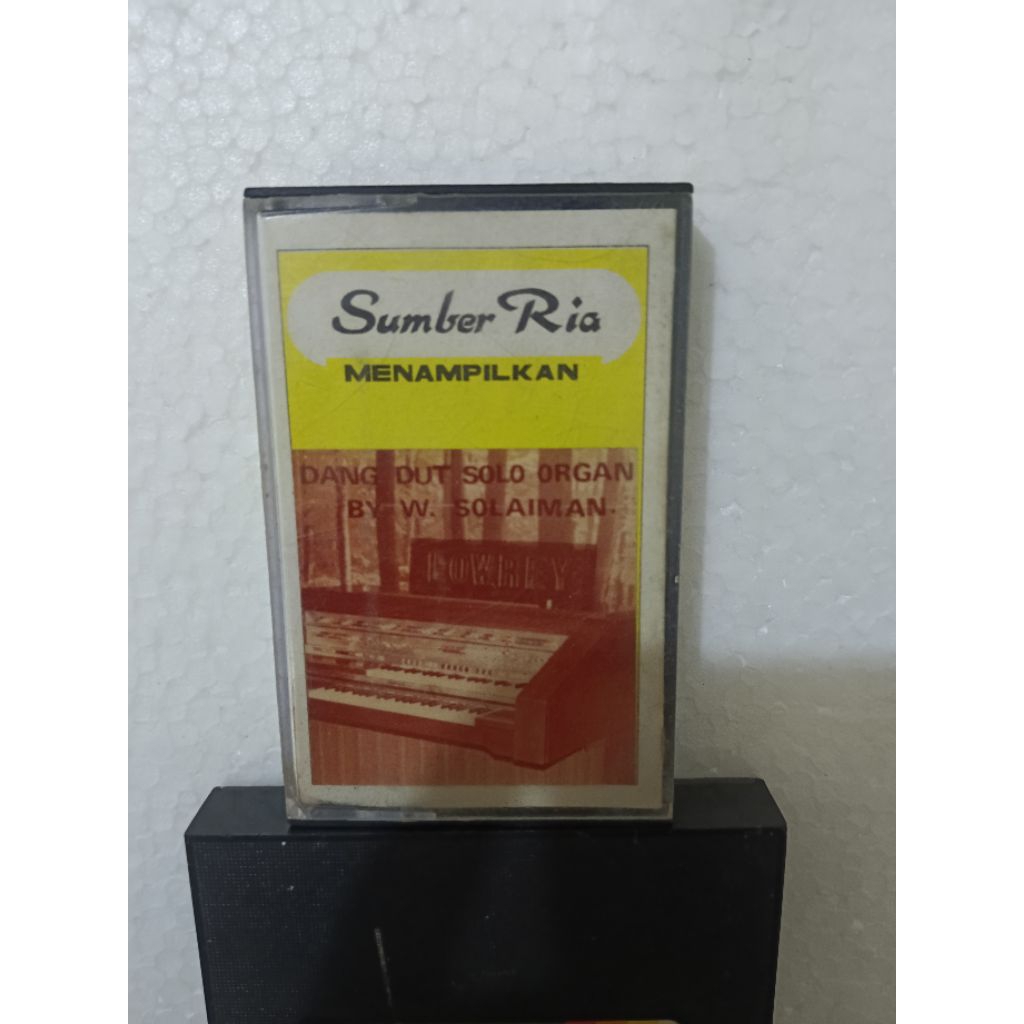 

aset Pita "Dang Dut on Lowrey Organ" - B. Solaiman (Sumber Ria)