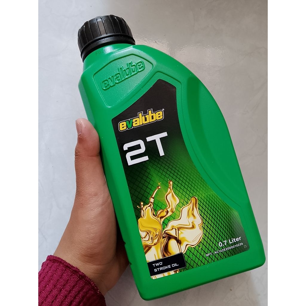 Oli Evalube 2T 700ML olsam wangi Evalube samping hijau Evalube 0,7 hijau buat motor fis,RX,ninja