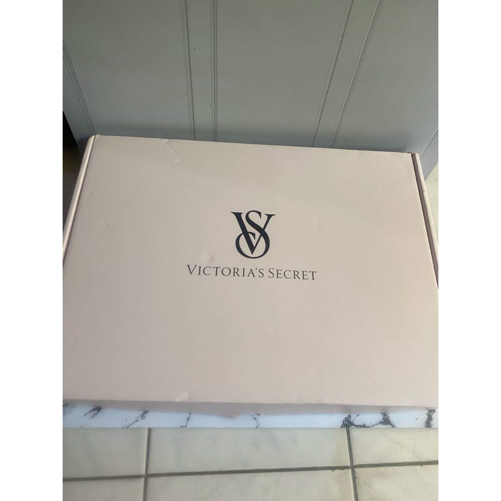 ‼️New orii pajamas set victoria secret pink uk.M