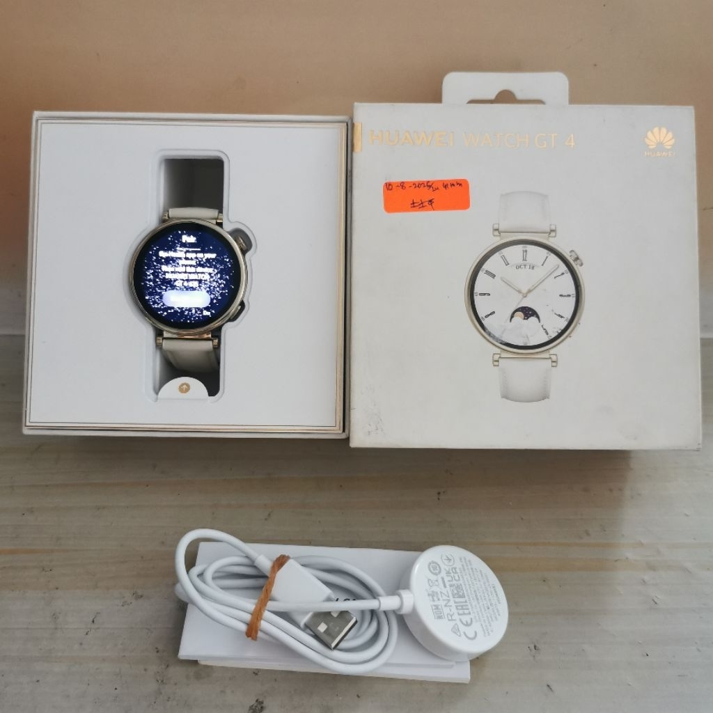 HUAWEI WATCH GT 4 41mm WHITE Bekas - Garansi Resmi - second