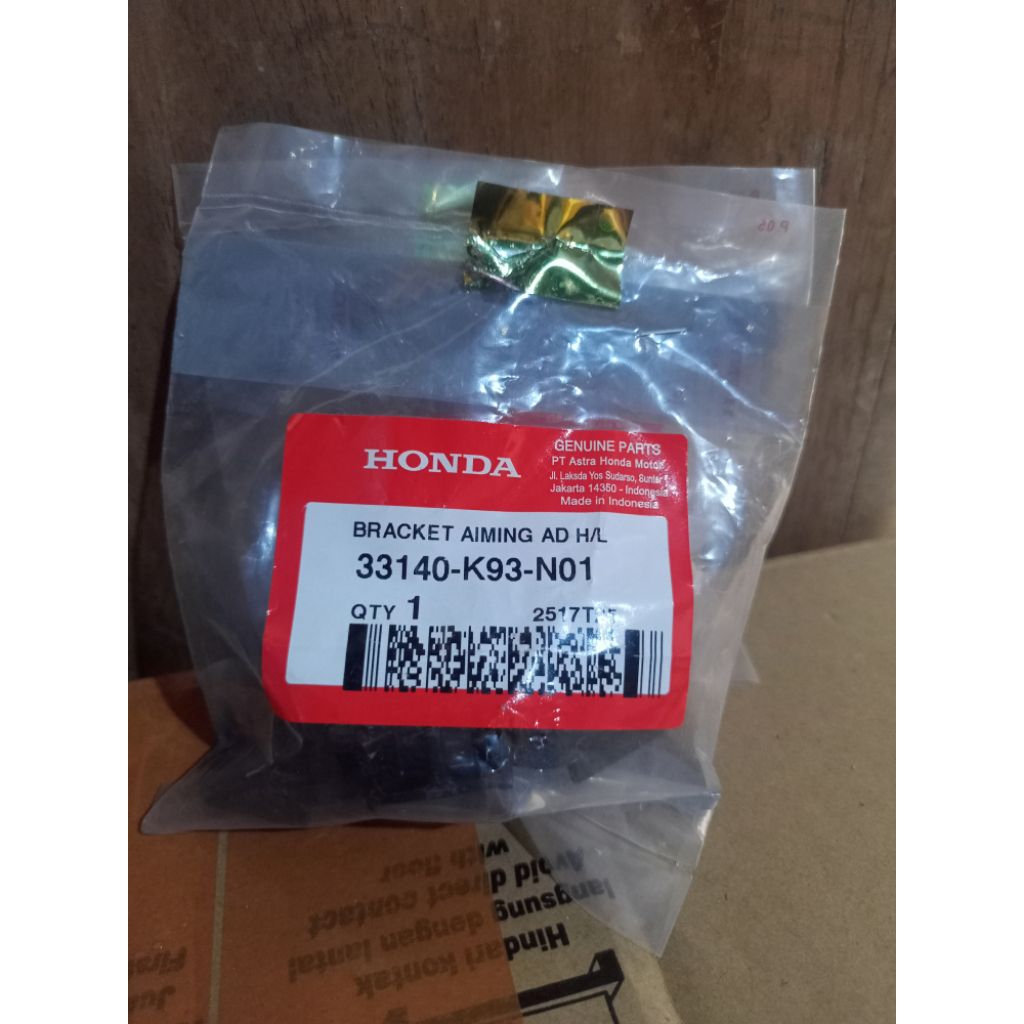 33140-K93-N01 Bracket Setelan Lampu Depan Scoopy eSP LED 2017 - 2019. ORIGINAL AHM