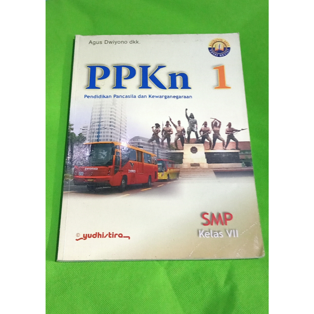 Buku ppkn kelas smp 1 yudhistira
