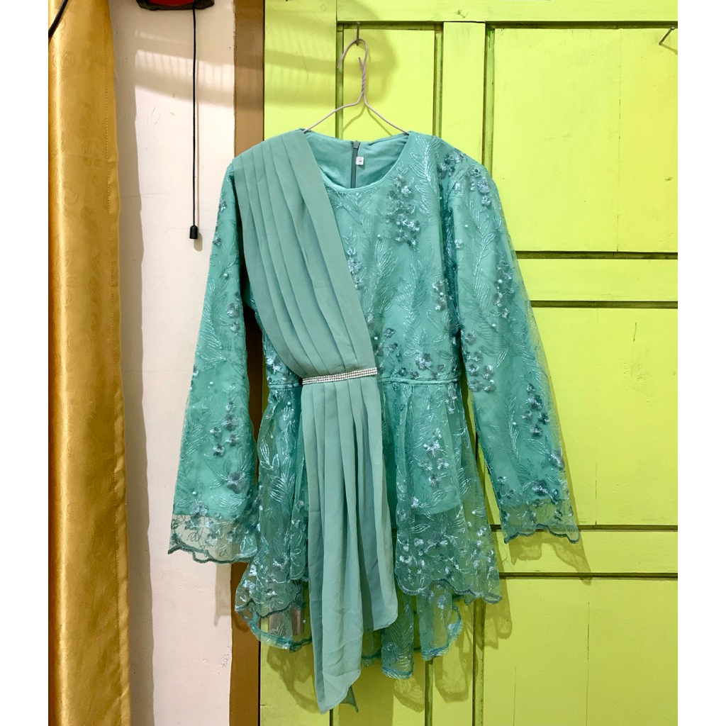 Baju untuk acara nikahan (preloved)
