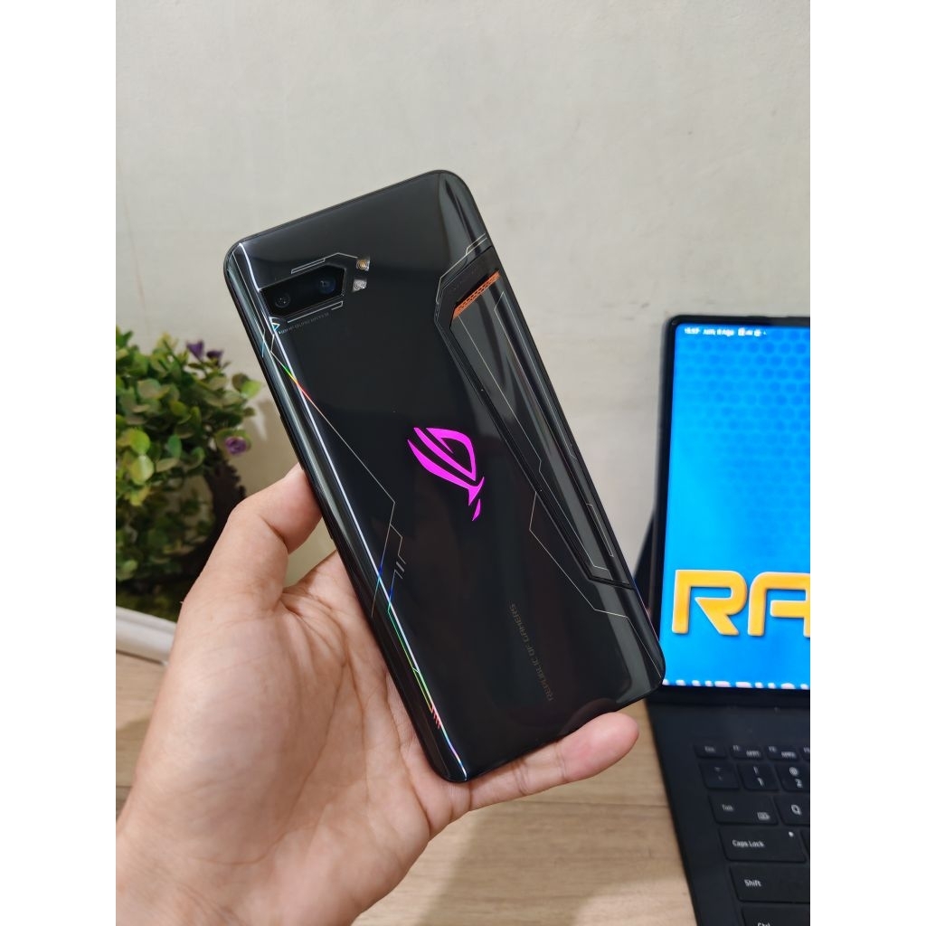 Asus rog phone 2 ram 8gb internal 128gb resmi original