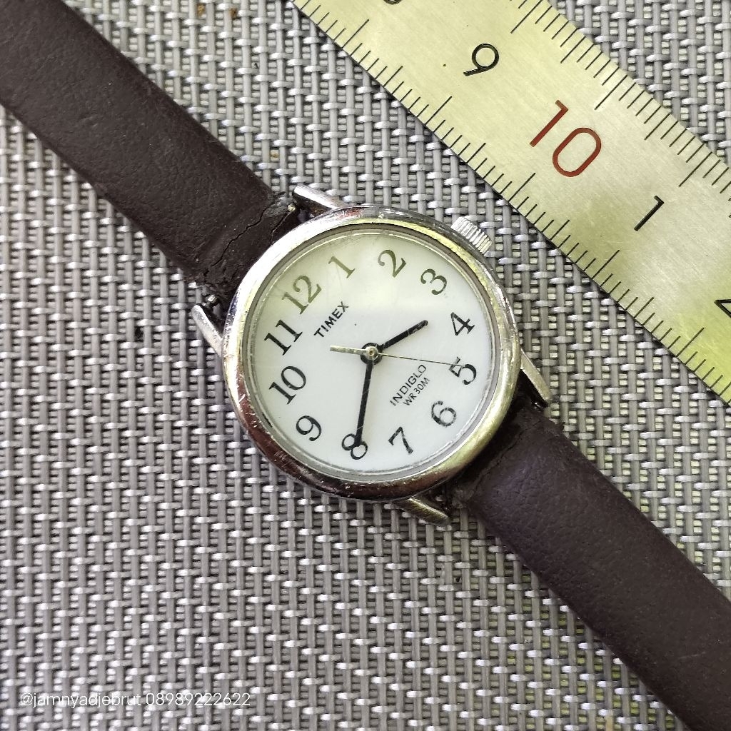 Jam Timex Indiglo J8 Ladies Silver White Bekas
