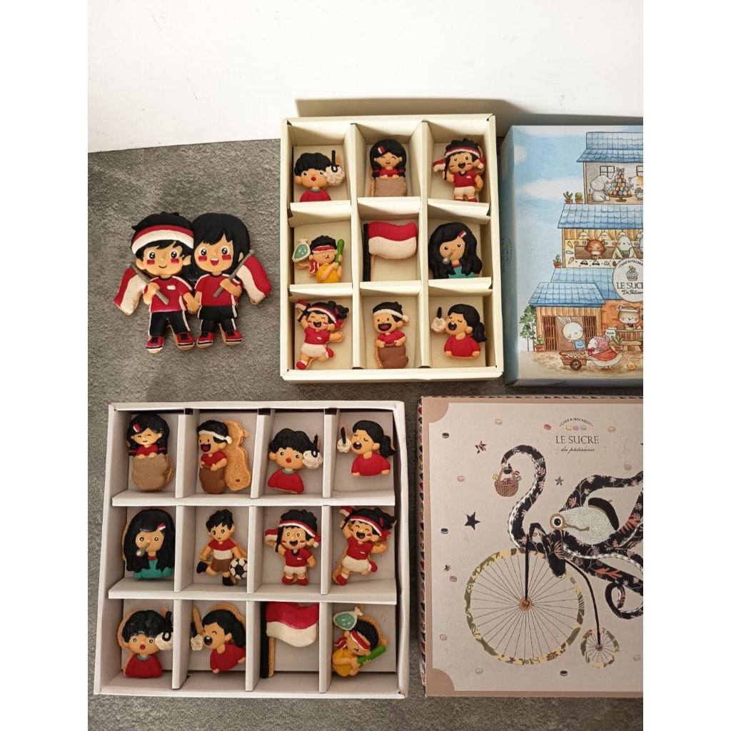 

Independence macarons box