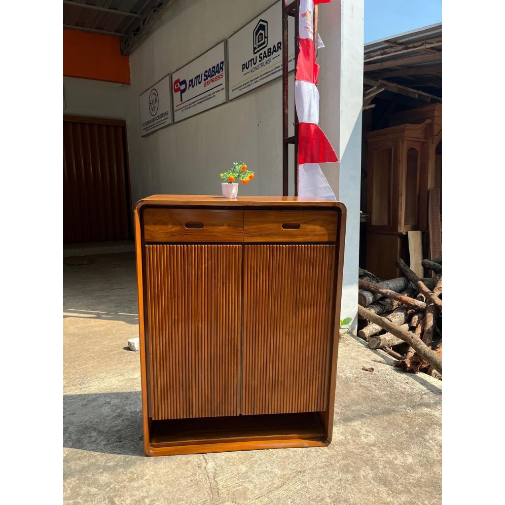 Lemari Sepatu Kayu Jati Jepara
