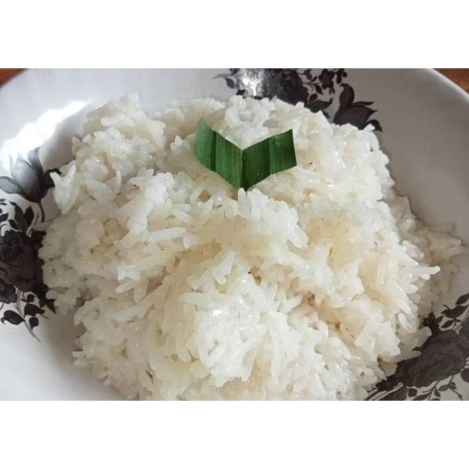 

Beras Ketan Putih 1 Kg Untuk Berbagai Macam Olahan