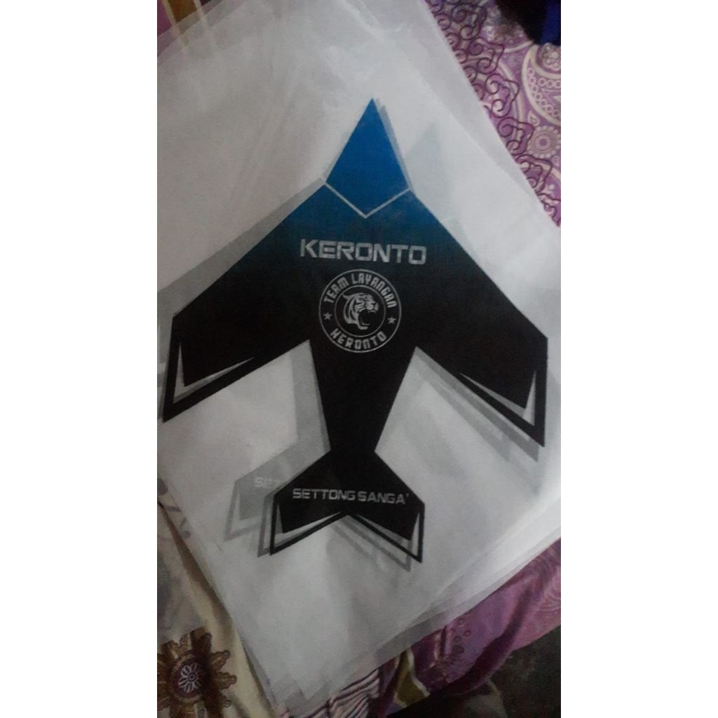 kertas layangan sukoi