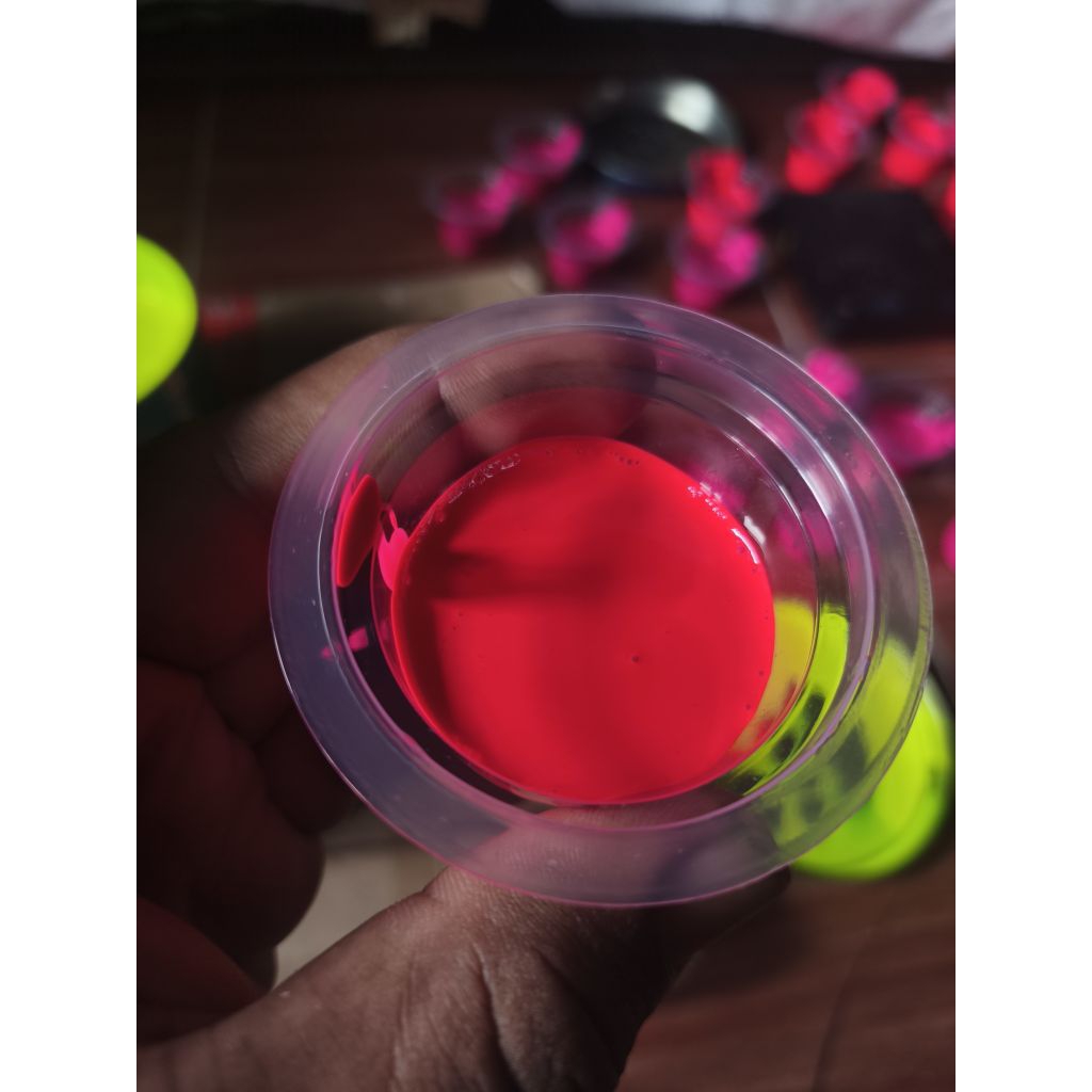 

Tinta Cat Stabilo Tjemani Toka CMC untuk Layangan