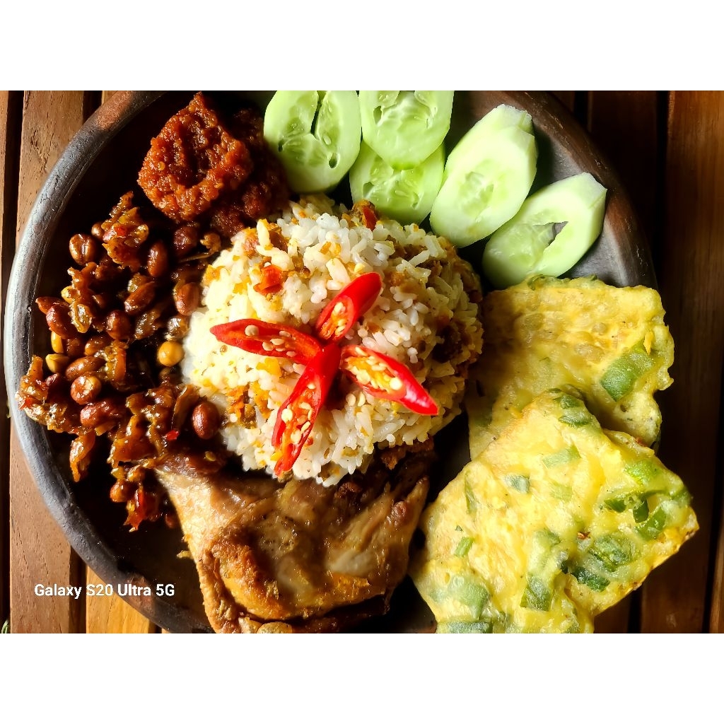 

Nasi Tutug Oncom Asli Tasikmalaya