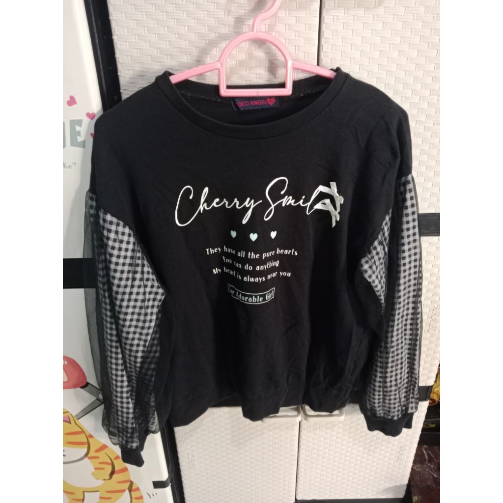 Preloved blouse hitam korean by Coco Angel