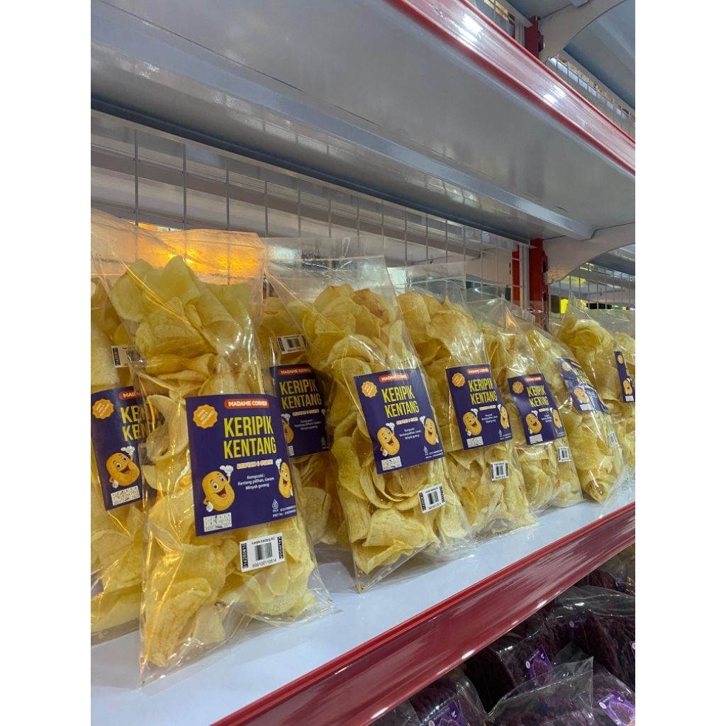 

Keripik Kentang khas Dieng Madam Corner, renyah gurih jajanan khas Dieng, oleh oleh Dieng