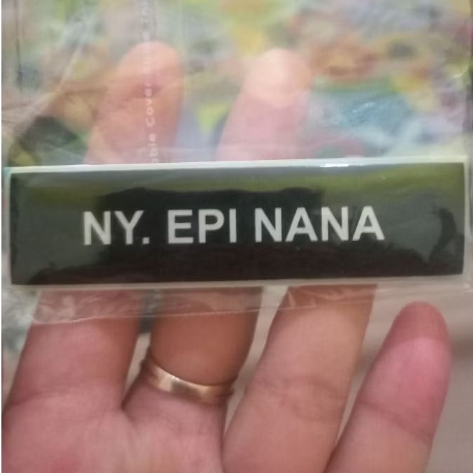 

Name tag resin