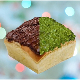 

CAKE YUMMY KEJU DENGAN TOPPING COKLAT CRUNCHY DAN MATCHA CRUNCHY (UKURAN 10 CM X 10 CM)