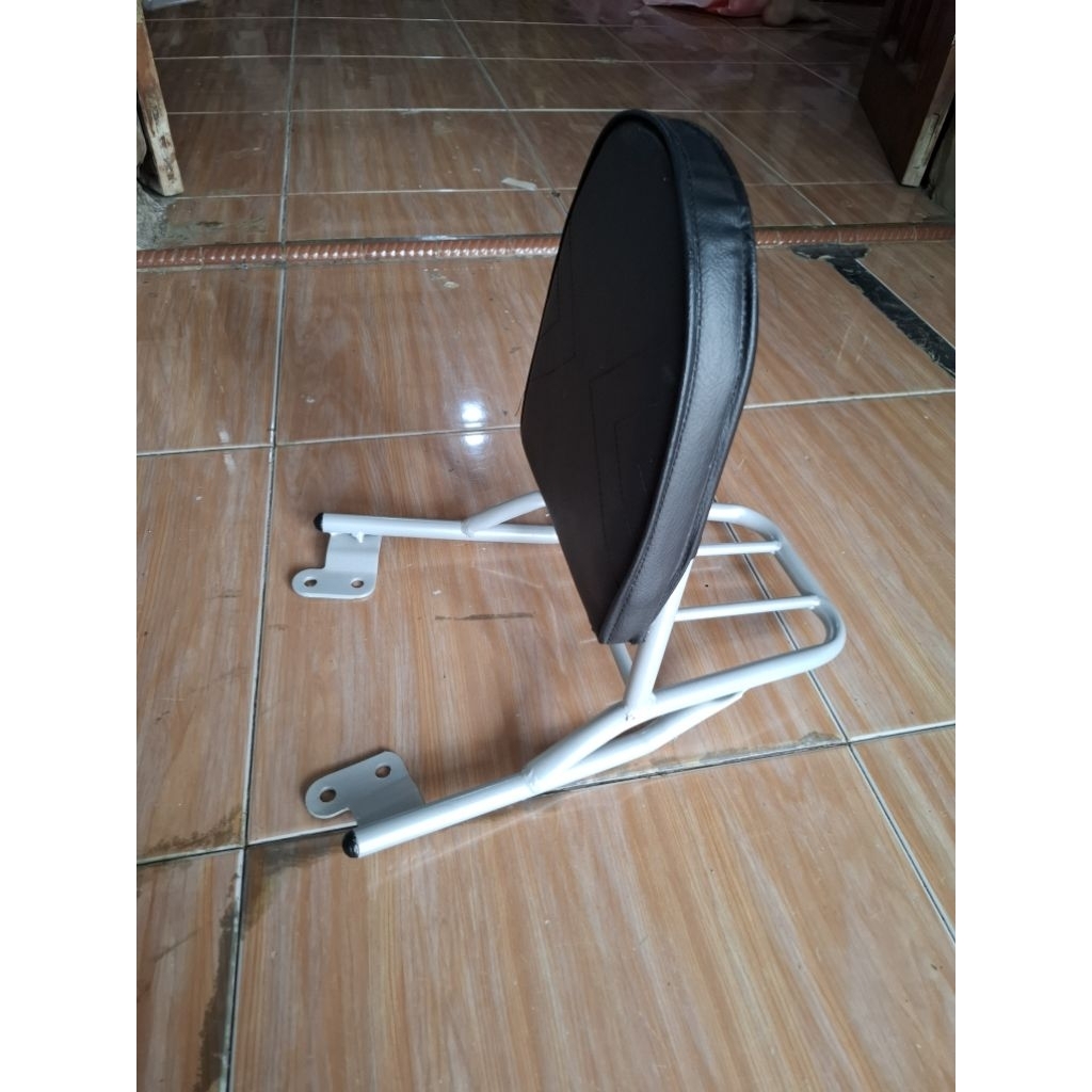 sandaran jok silver yamaha lexi 2018-2022