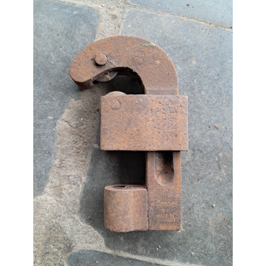 Alat pemotong Pipa jadul antik kuno germany