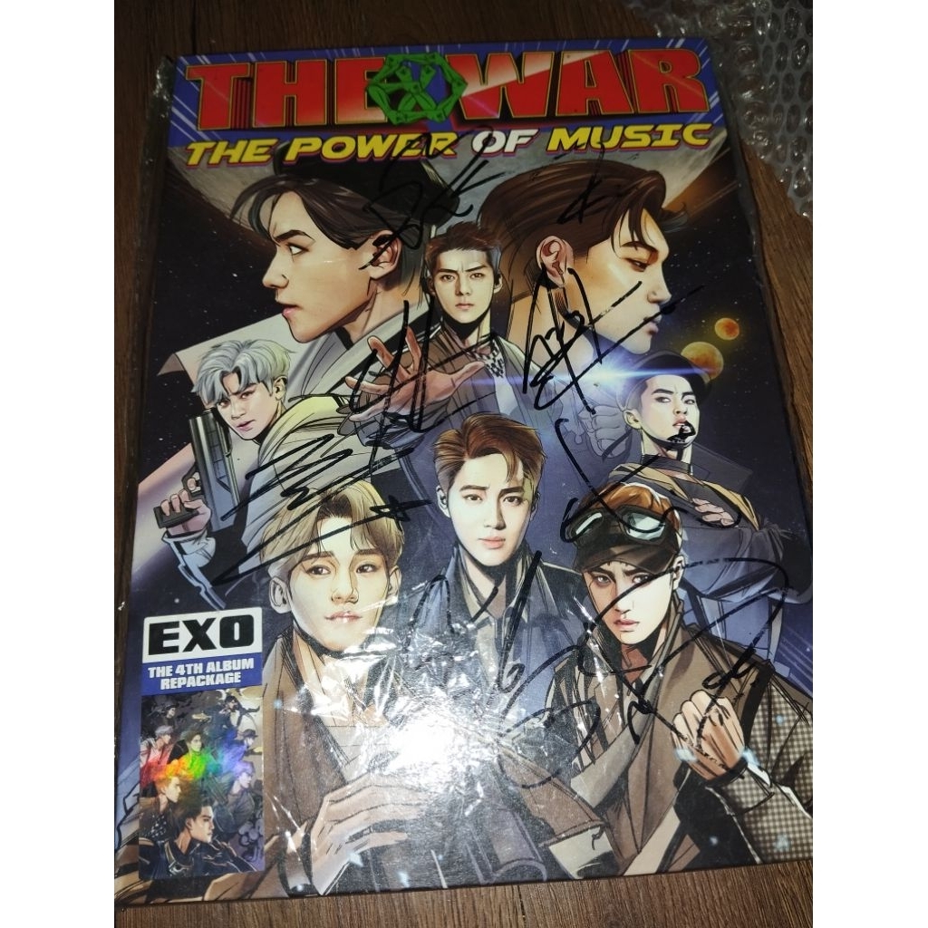 album signed exo (booked)