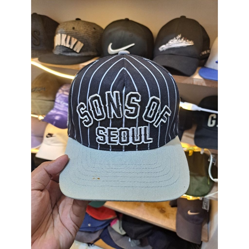 TOPI NUDE BONES SONS OF SEOUL