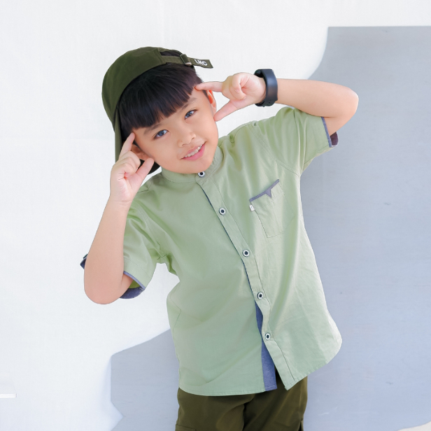LILY AND CLARK KEMEJA ANAK LAKI-LAKI LENGAN PENDEK SAGE  GREEN KP11