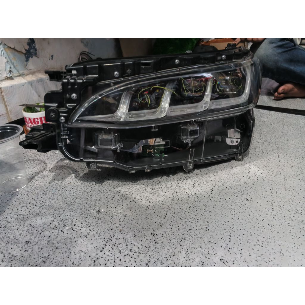 headlamp Fortuner vrz legender