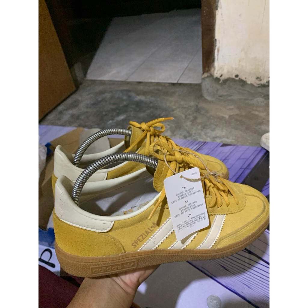 adidas spezial yellow