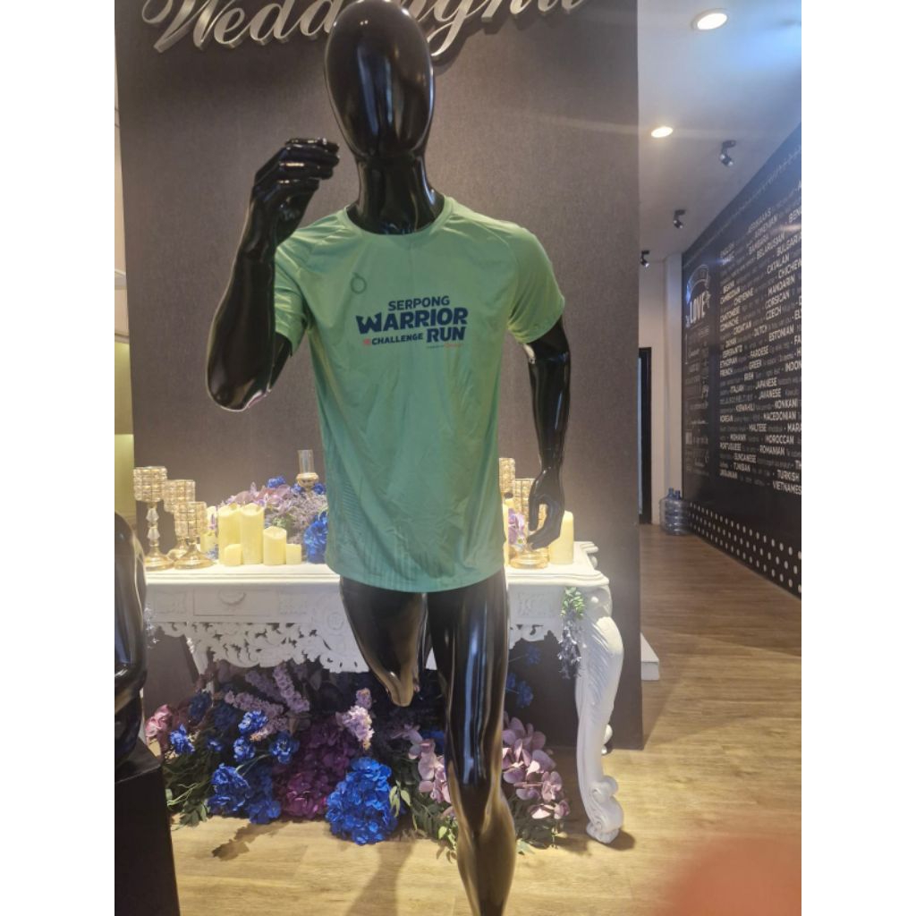 manekin patung full body sport lari hitam pria