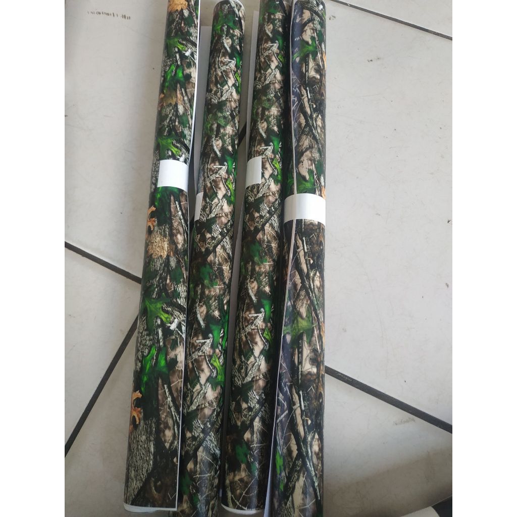 

STIKER CAMO HTC GREEN 50x50 CM